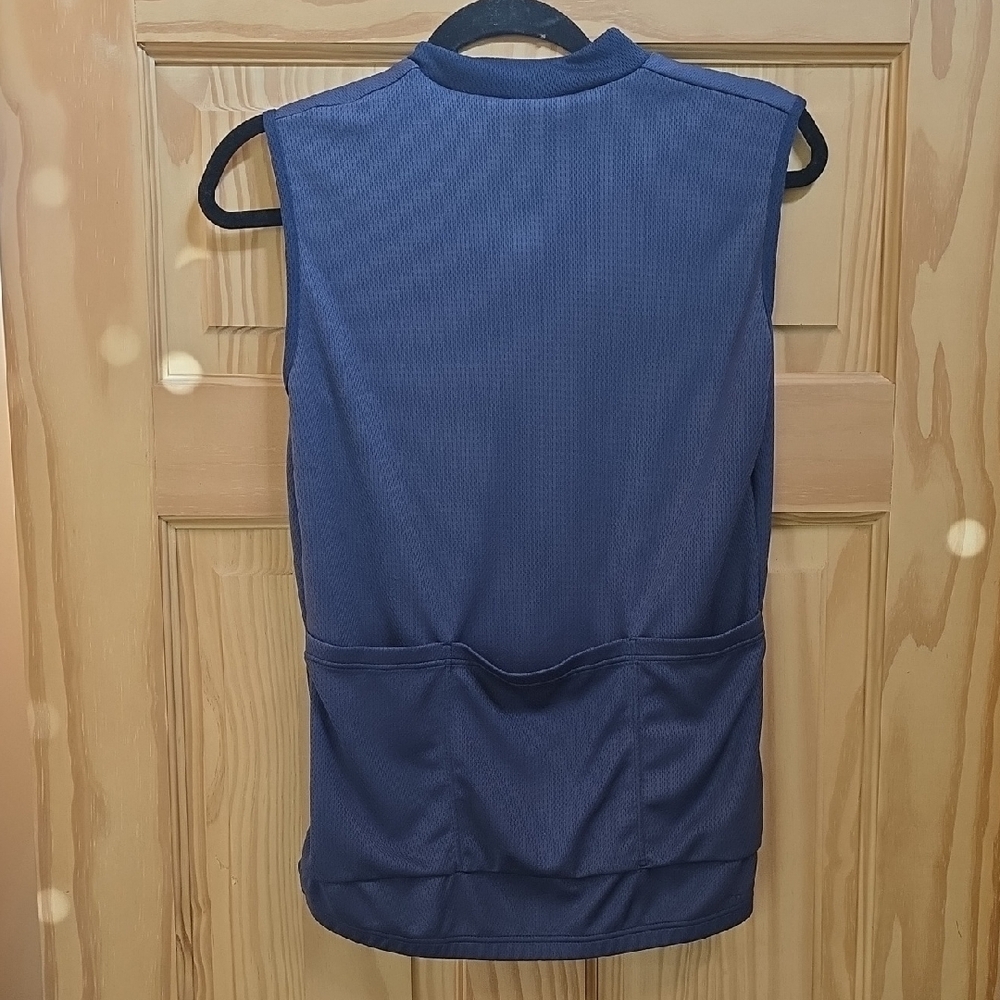 Cycling Vest - Picture 4 of 5